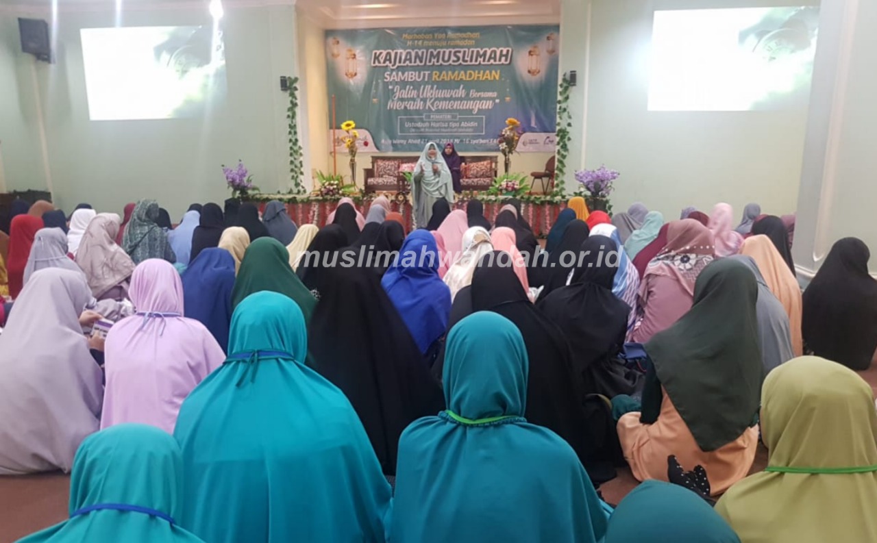 Ratusan Muslimah Padati Aula WAMY Dalam Rangka mengikuti Kajian Muslimah Sambut Ramadhan di Jakarta.