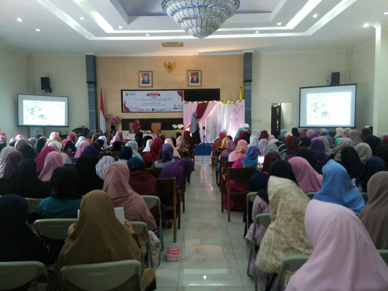 Seminar Pra Nikah Muslimah Wahdah Kaltim 