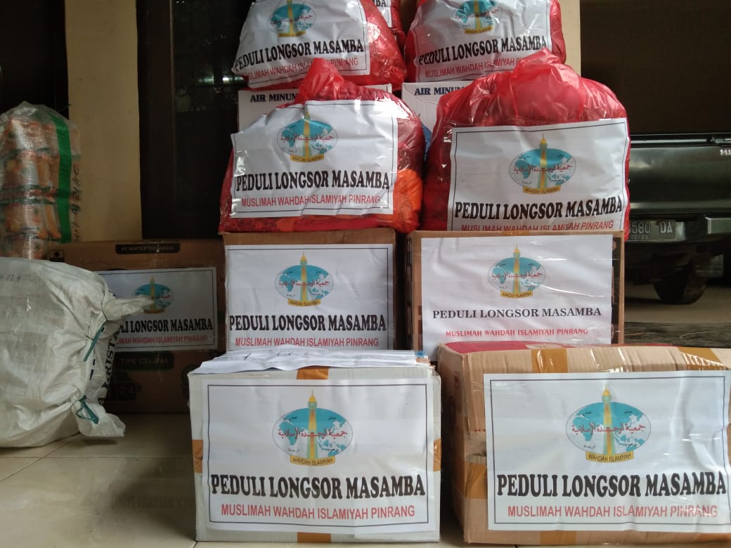 Muslimah Wahdah Pinrang Salurkan Bantuan Banjir Masamba Tahap pertama