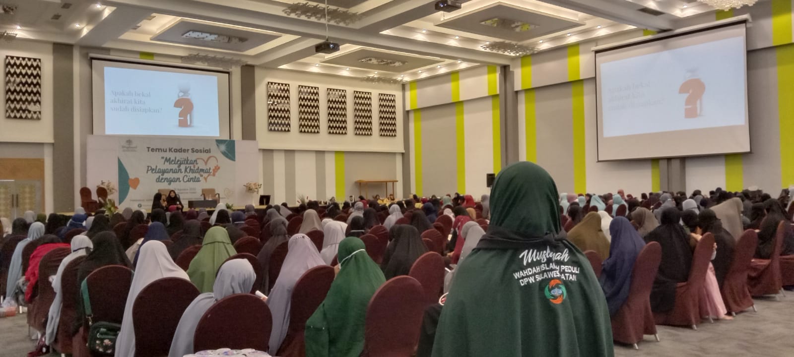 Penuh Haru, Temu Kader Sosial Muslimah Wahdah Sulsel Berurai Air Mata