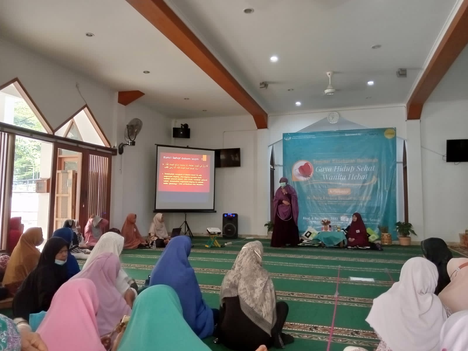 Peduli Kesehatan Muslimah, Muslimah Wahdah Jakarta Selatan Gelar Seminar Kesehatan Masyarakat