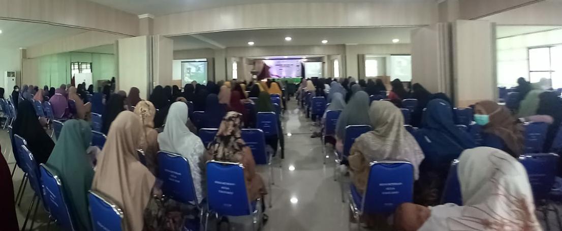Muslimah Wahdah Sulawesi Tengah Gelar Seminar Kesehatan Bertajuk Merdeka dari Stunting